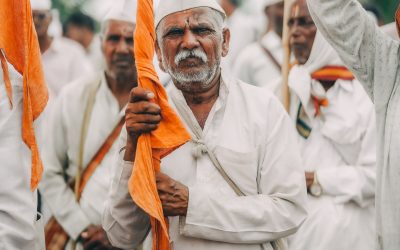 7 सर्वश्रेष्ठ ताई ची आंदोलनों के द्वारा संतुलन और आंतरिक शांति प्राप्त करें