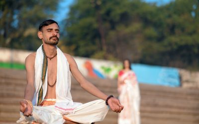 8 बेहतरीन तनाव प्रबंधन तकनीकें जो दीर्धायु संस्कृतियों में अपनाई जाती हैं